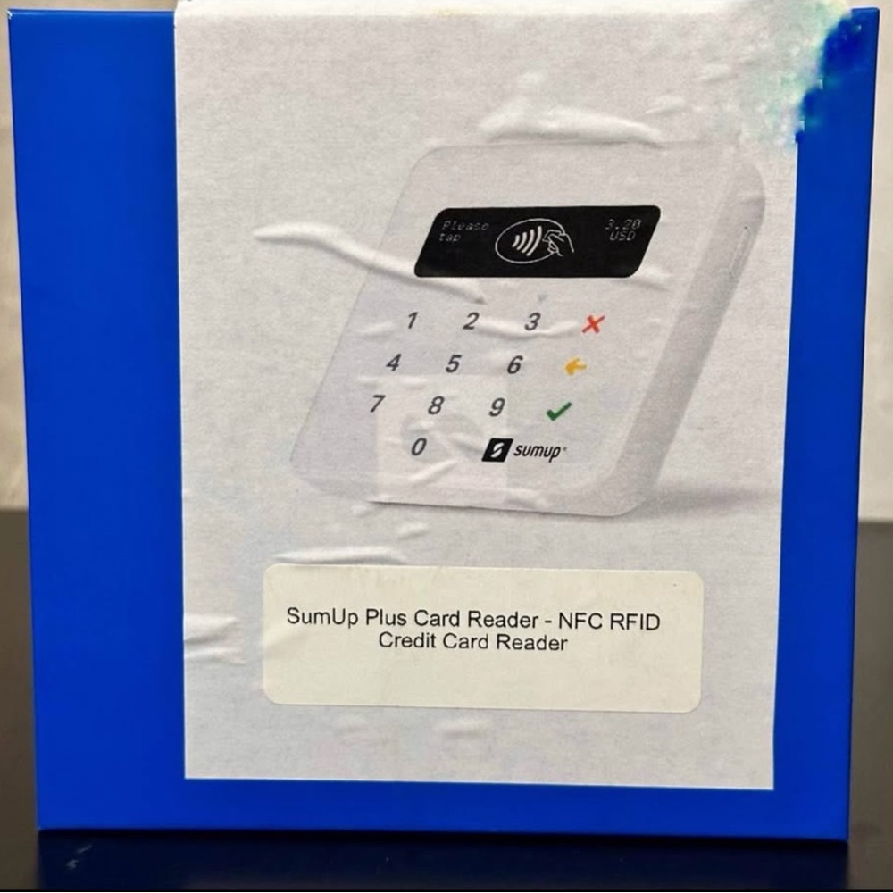 Plus Card Reader - White
